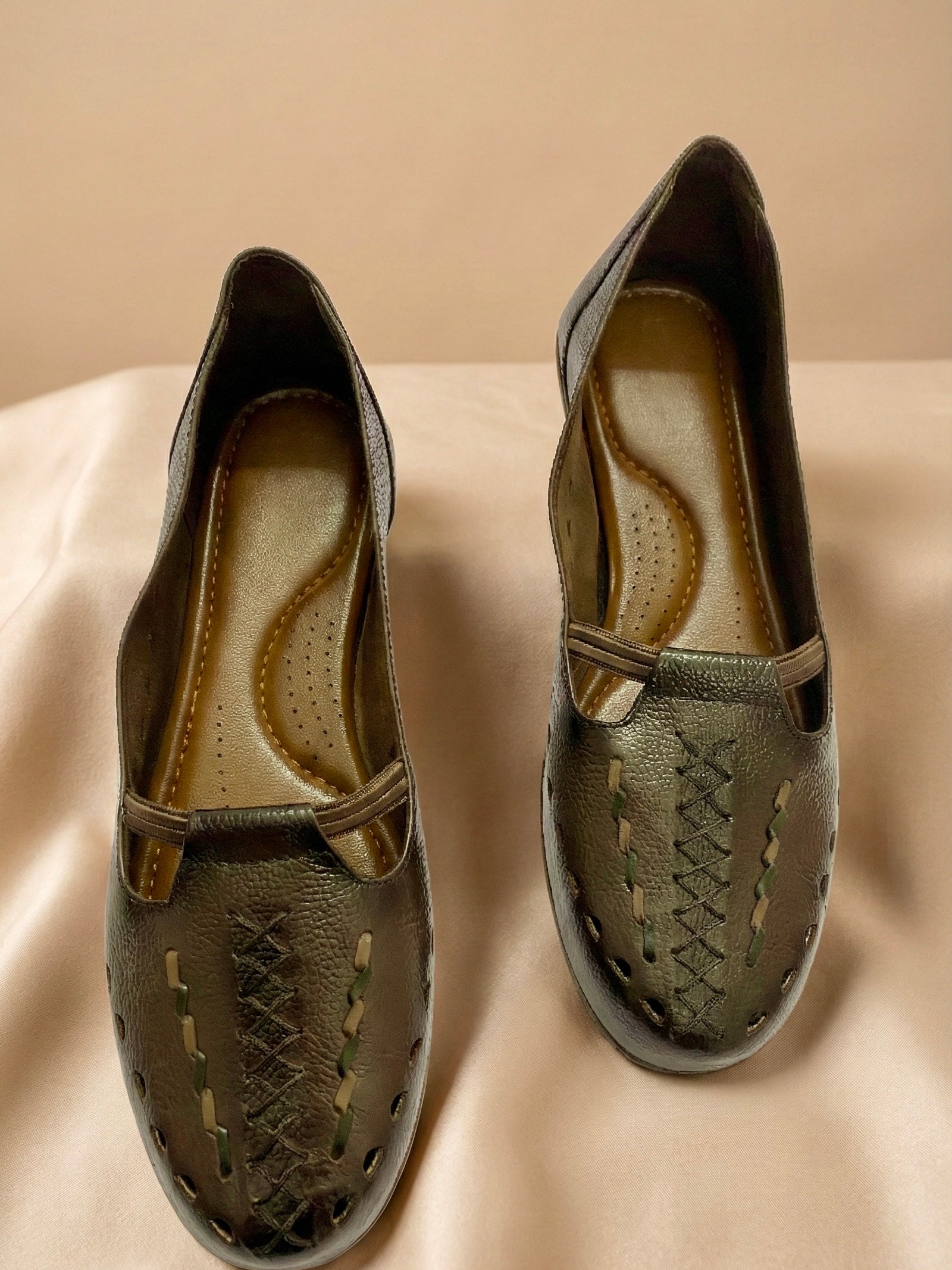 The Bronze Weave Leather Loafer – Breathable Luxury
